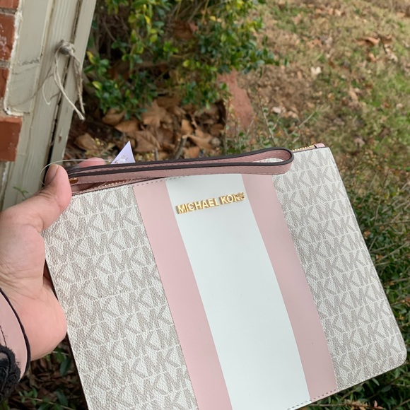 Michael kors  center stripe XL zip clutch leather - Picture 2 of 7